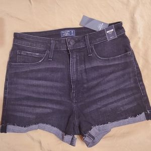 Abercrombie & Fitch Simone high rise short NWT